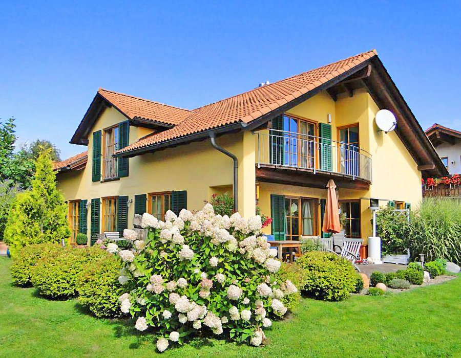 Grandioses Haus in idyllischer Lage Bild 1