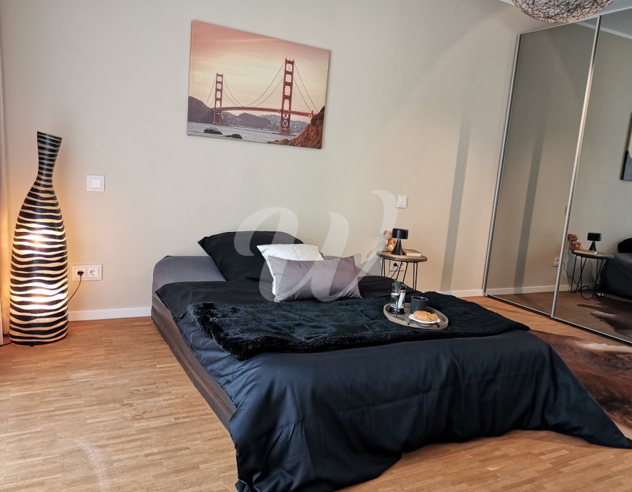 Sonnenverwöhnte 2-Zimmer-Wohnung mit Skyline-Blick Bild 9